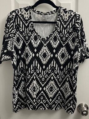 CHICOS Ultimate Tee T-shirt